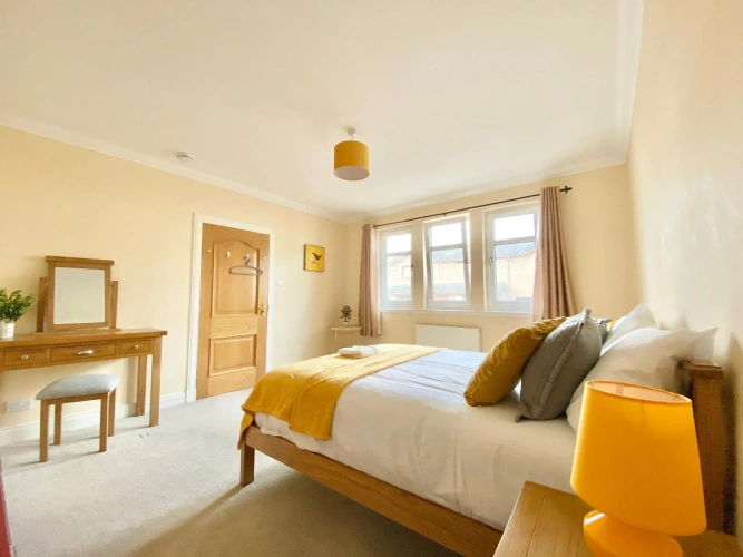 Standard Double room with street view