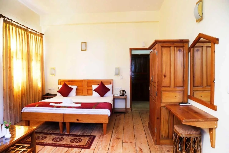 Premier room
