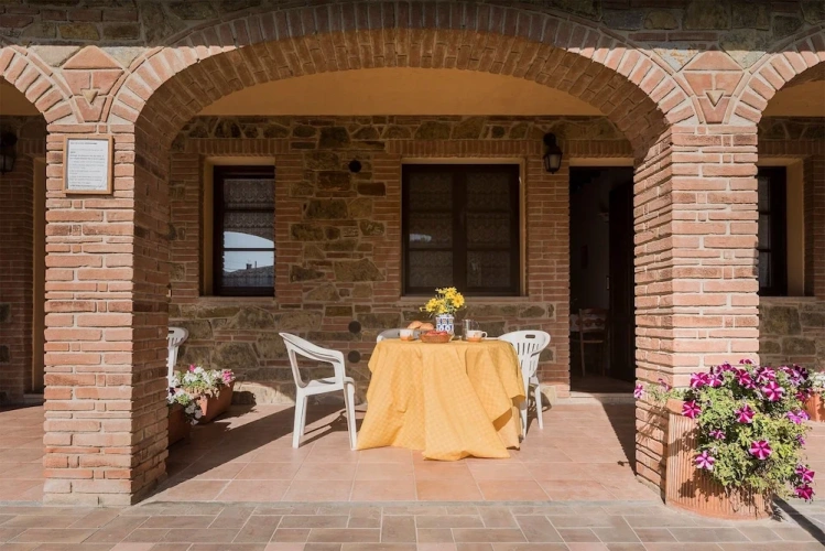 1 Bedroom Apartment with balcony