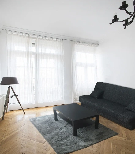 2 Bedrooms Classic Apartment with balcony