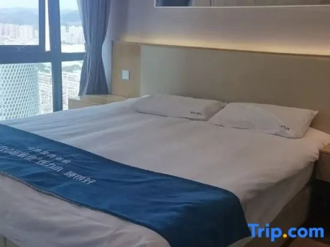 Standard Double room with city view