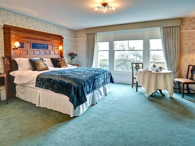 Standard Double room with view