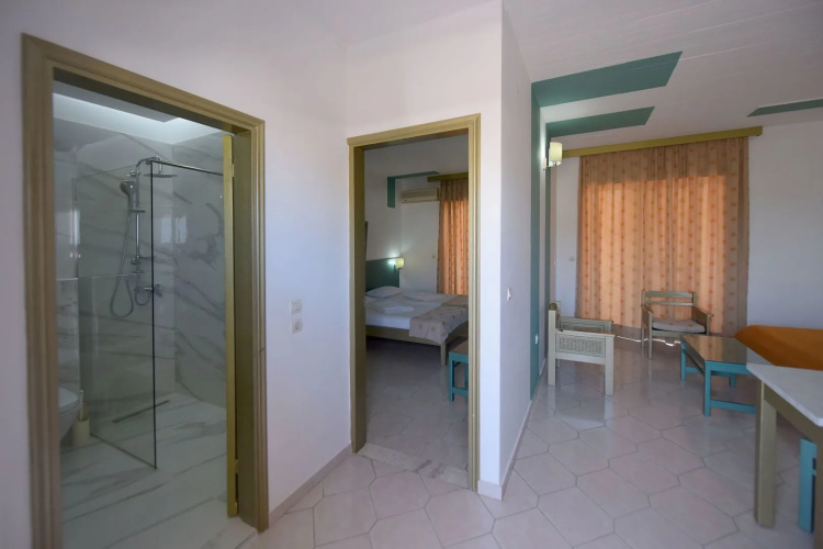 Trianta Hotel Apartments