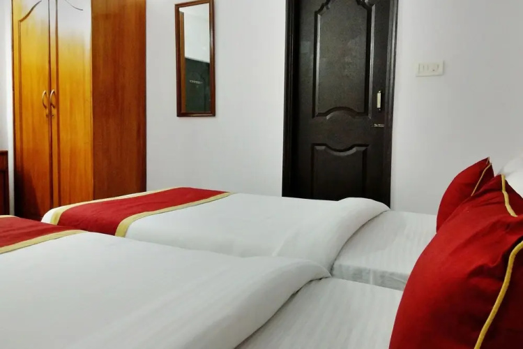 OYO 754 Sapthagiri Residency