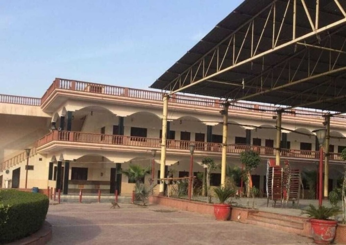 Mukund Vinod Garden - Govardhan