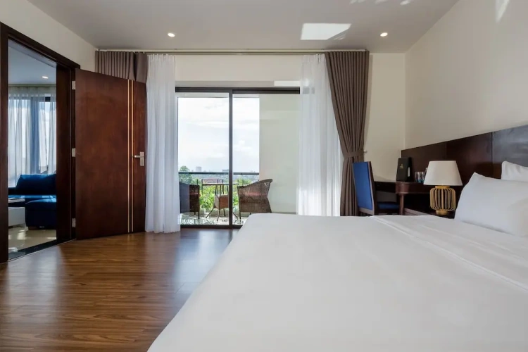 2 Bedrooms Apartment with balcony