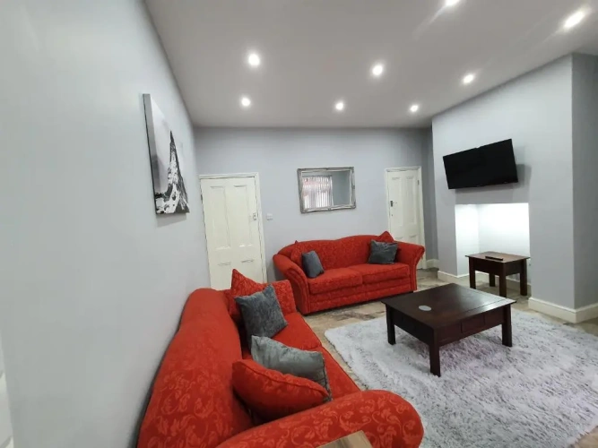 2 Bedrooms Double Apartment