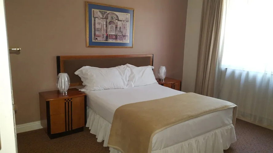 The Gateway Hotel
