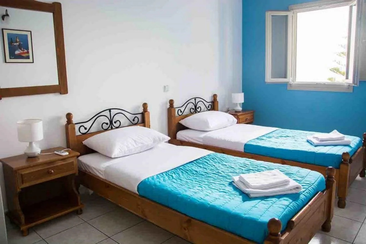 Sail Inn Studios & Apartments