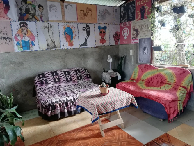 Tribuhaus Backpackers Inn