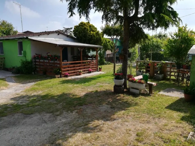 2 Bedrooms Cottage