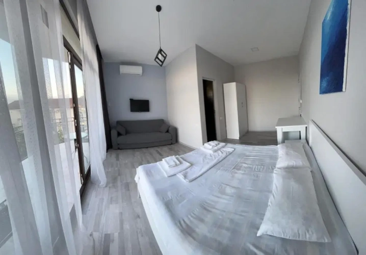 Standard Triple room with balcony