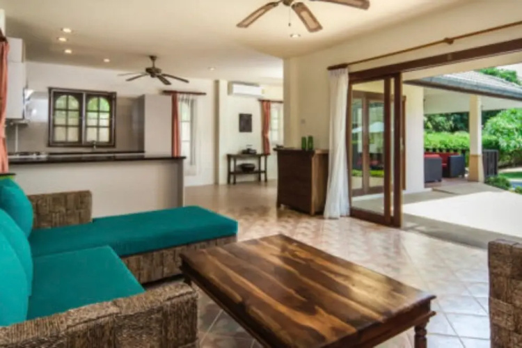 4 Bedroom Pool Villa Near Samrong Beach