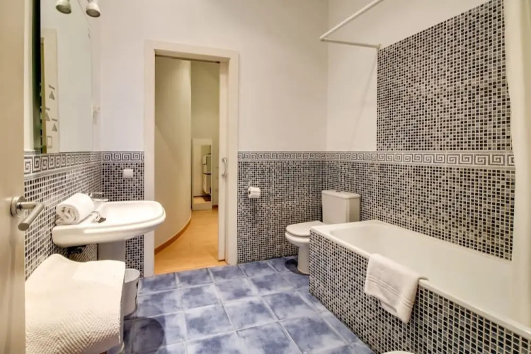 Cosy Comfortable 1 bed With Terrace in Eixample