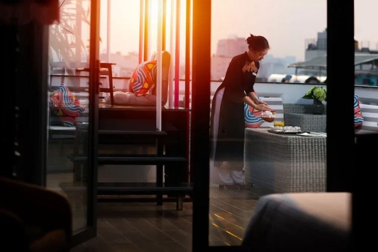 Suite with balcony and with sunset view