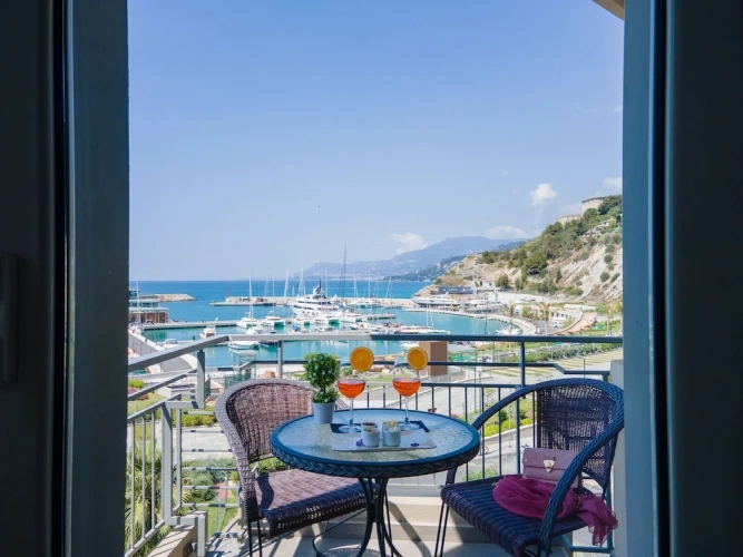 Standard Triple room with balcony and with sea view