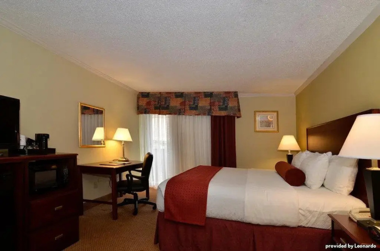 Best Western Plus Morristown Conference Center - Morristown, TN