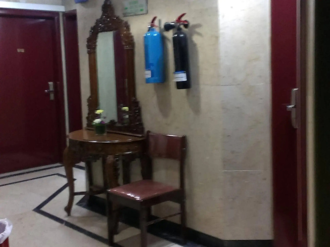 Everest International Hotel