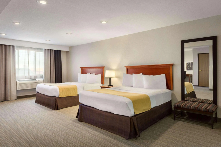 Country Inn & Suites by Radisson, Sidney, NE
