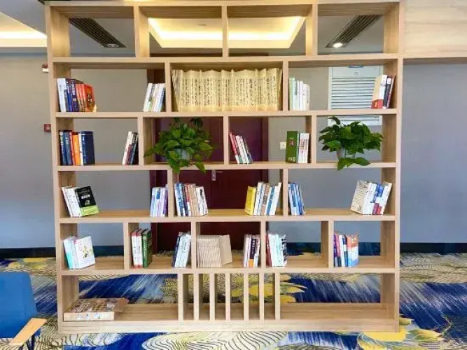 Ruochu Hotel