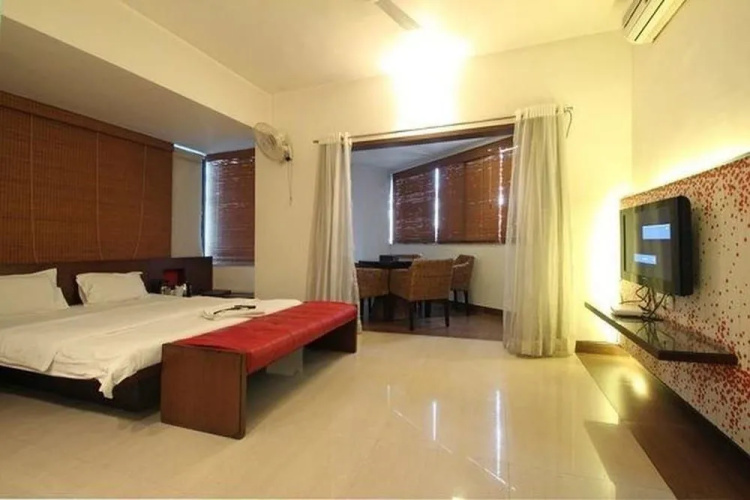 Hotel Sai Saya