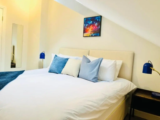 1 Bedroom Apartment