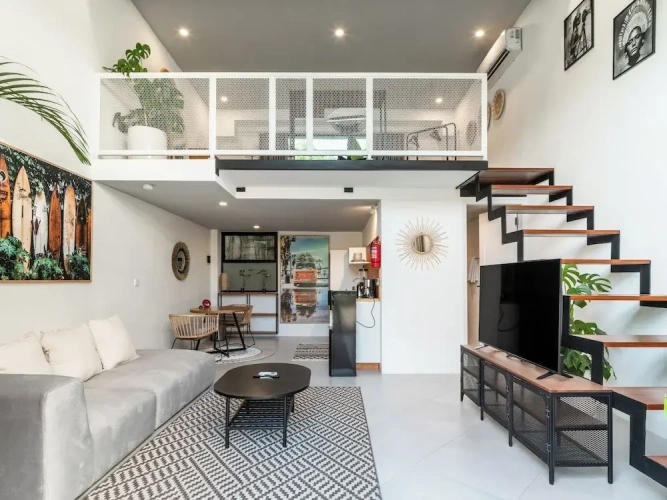 Deluxe Apartment
