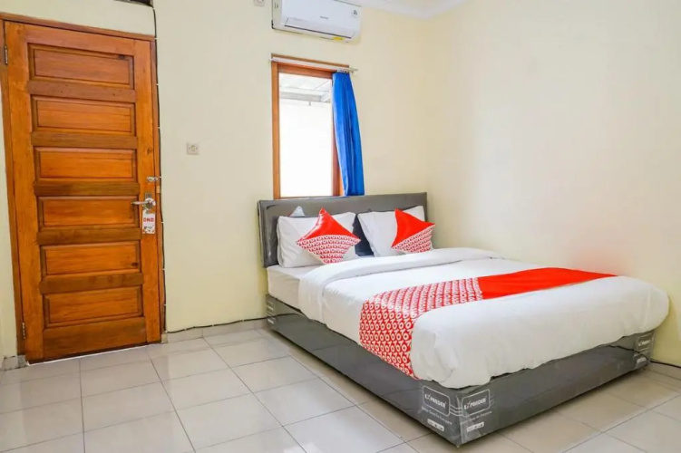 OYO 2401 Ardini Residence