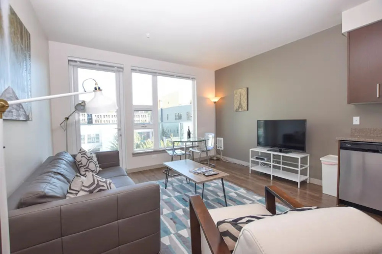 Capitol Hill Suites by Luxe Hubs