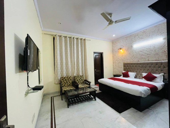 Hotel Comfort INN