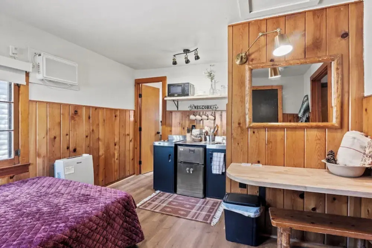 Timber Lodge Cabin 10