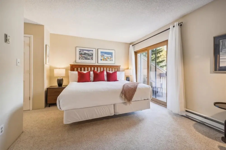 Winter Point 20 by RedAwning