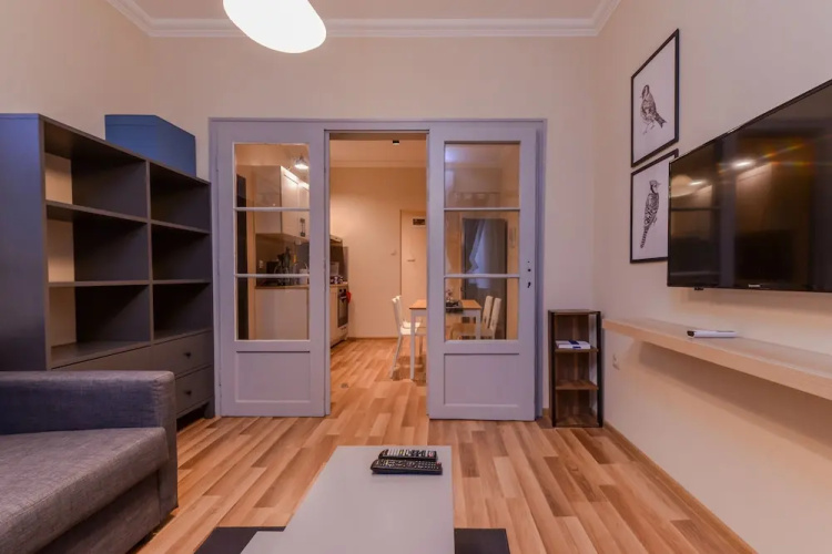 FM Premium 2-BDR Apartment - Charming Murphy Str