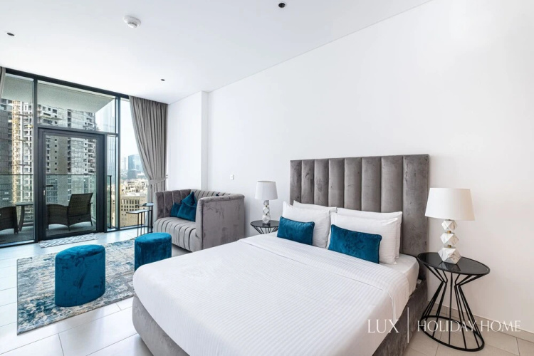 LUX Holiday Home - Marquise Square 1