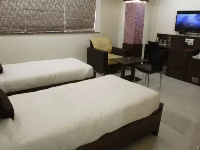 Hotel Mercury Residency