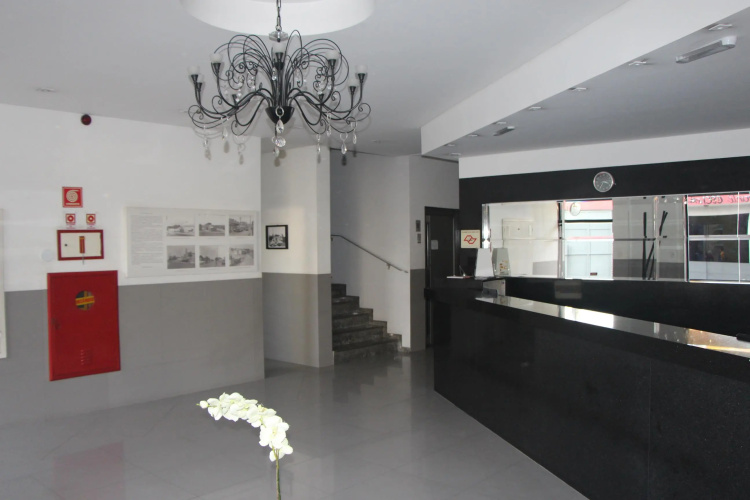 David Plaza Hotel