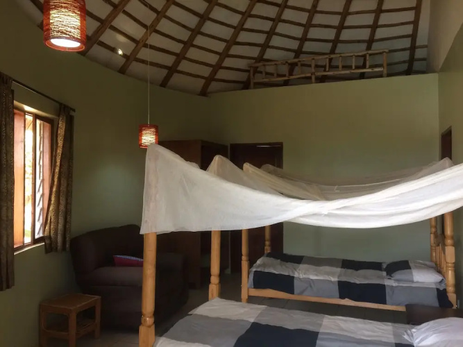 Banda Lodge