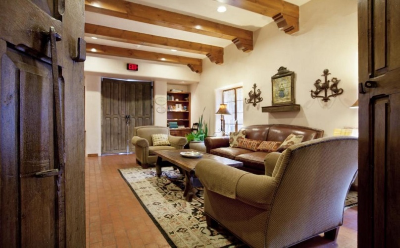Piñon Court photo 16