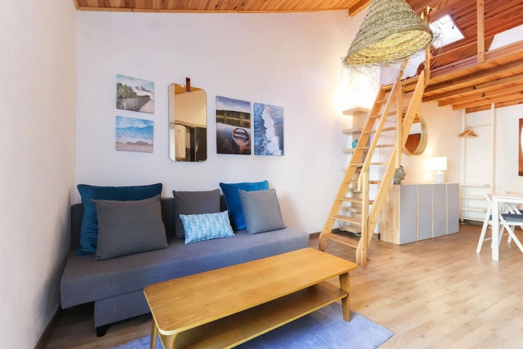 Cosy Santos Duplex By Homing