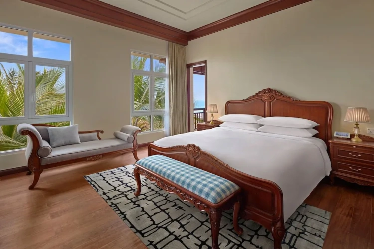Executive Double Suite with balcony and with ocean view