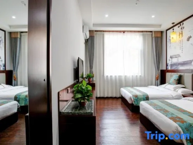 Deluxe Family room