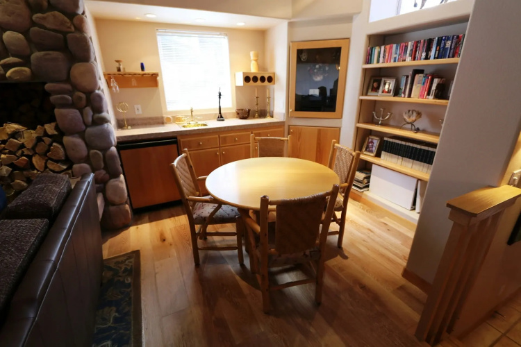 Mammoth West #137 Condo