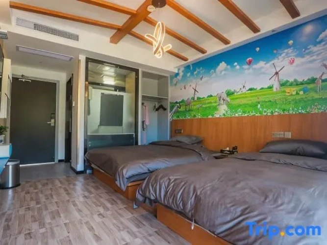 Standard Family room