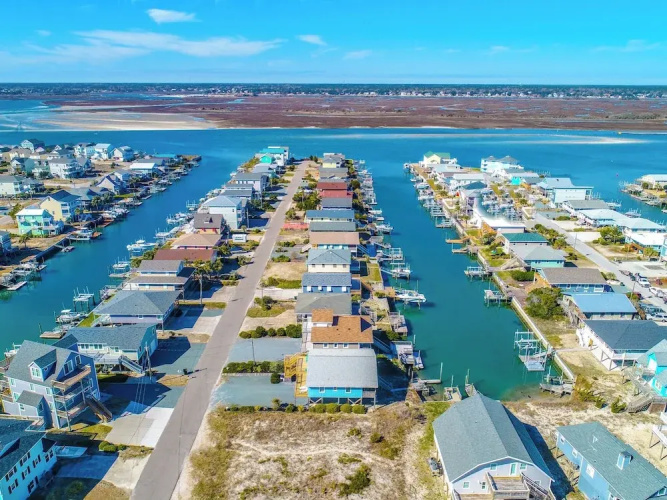 Boyd by Topsail Realty