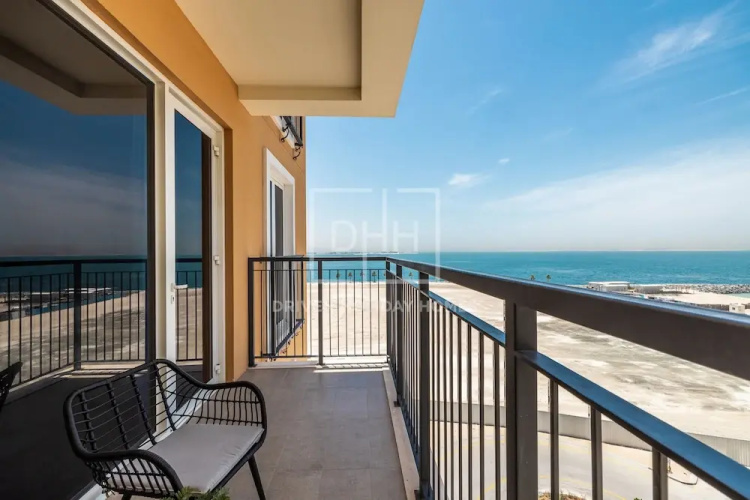 Full Sea View 1Bed Le Pont B1 in La Mer