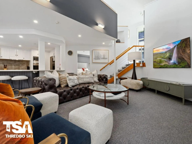 11 Mountain Drive