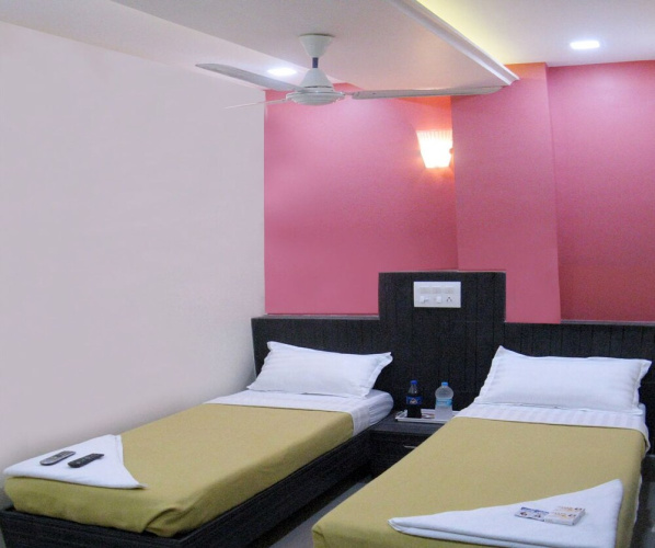 Hotel Ascot Inn