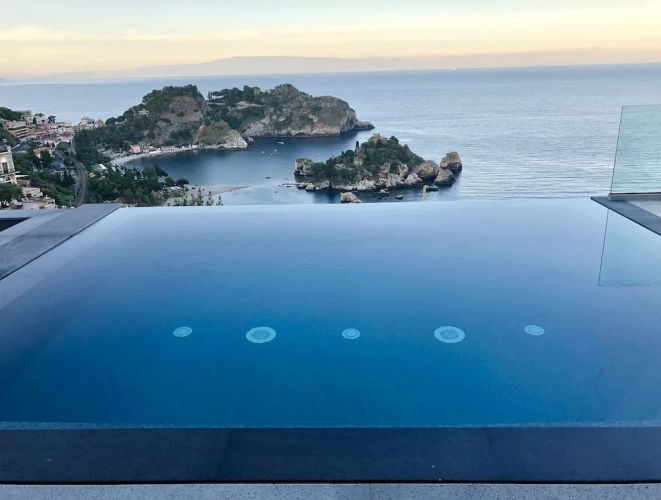 Apartment with sea view