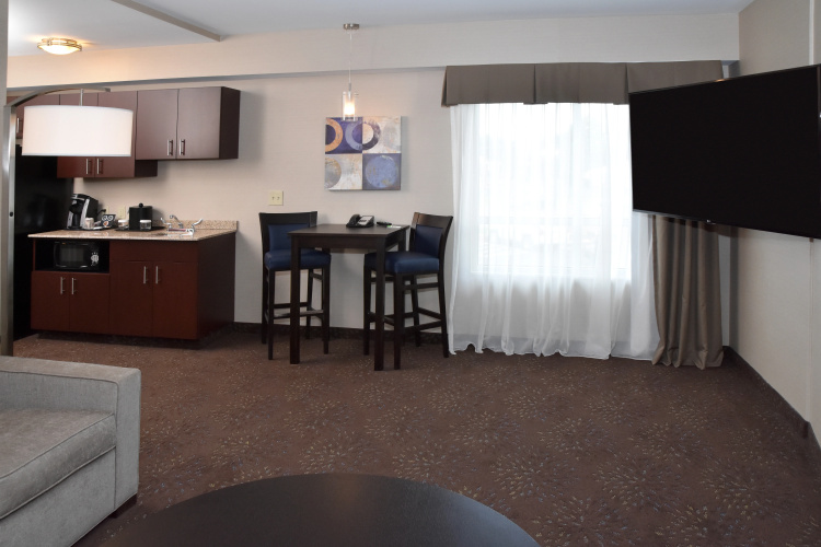 Holiday Inn Canton (Belden Village) photo 7