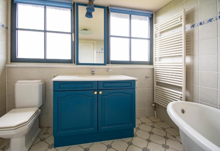3 Bedrooms Cottage